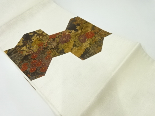 切り嵌め花鳥模様開き名古屋帯（額縁仕立て）